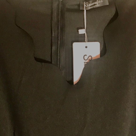 Dress - Picture 3 of 3